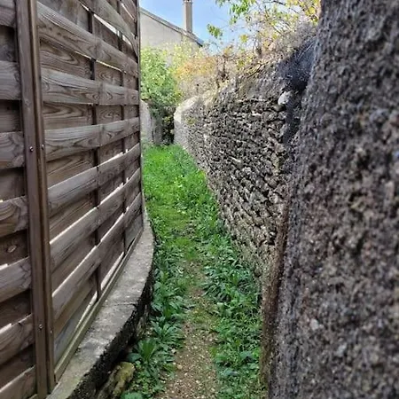 Petite Maison Au Coeur Des Vignes Davaye Exterior photo