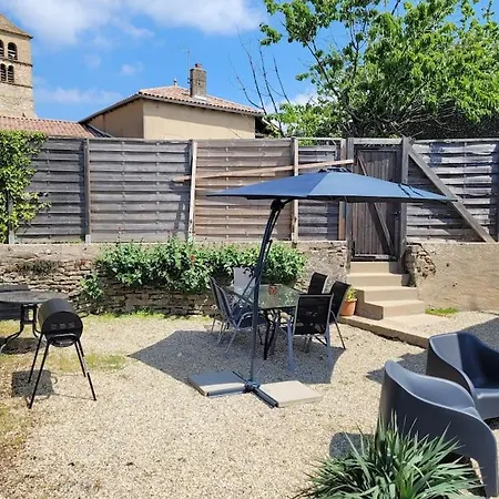 Petite Maison Au Coeur Des Vignes Davaye Exterior photo